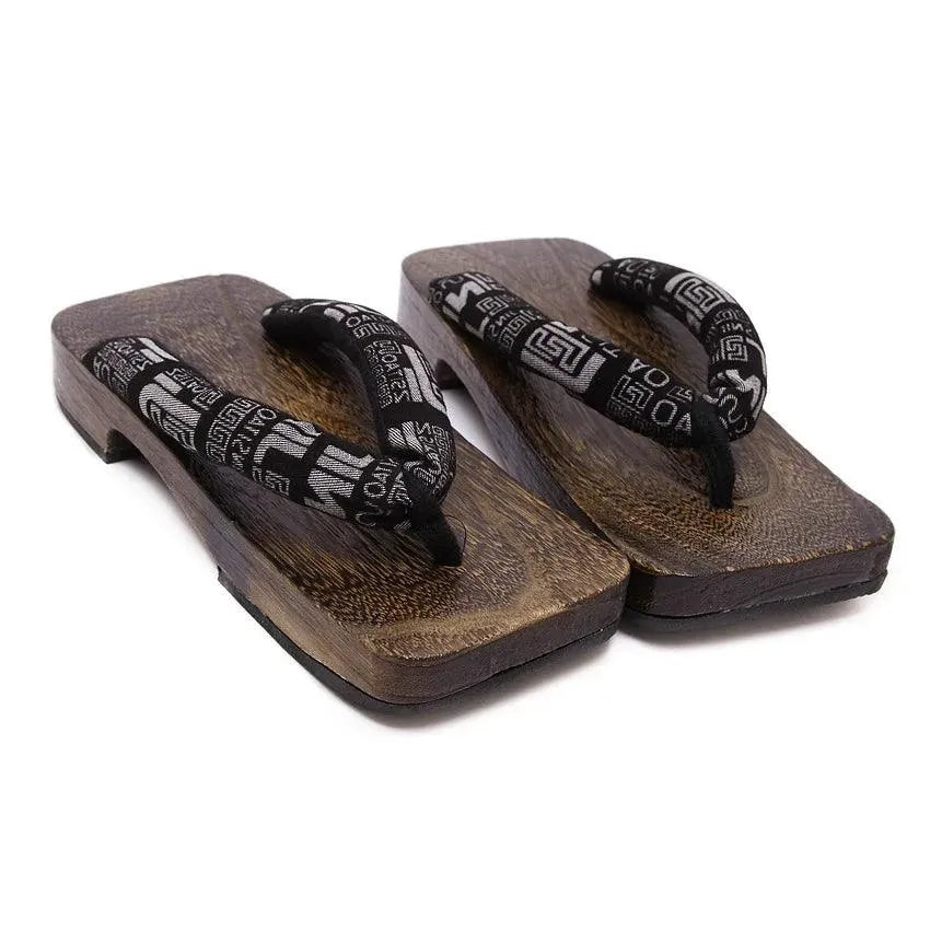 Chaussures de Cosplay Traditionnelles Japonaise - Geta en Bois - BAKASHOP